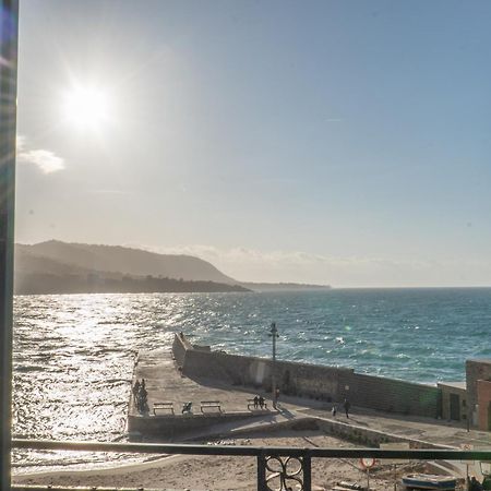 شقة Devalu Casa Del Mare تْشيفالو المظهر الخارجي الصورة